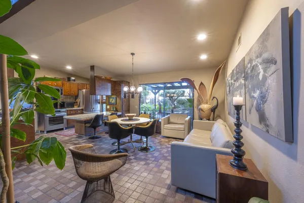 $785,000 | 933 Wendell Way, Woodland, CA 95695