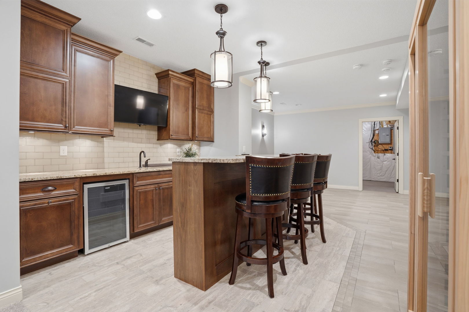 4889 Allen Road Bettendorf, IA 52722 - Photo 11 of 40