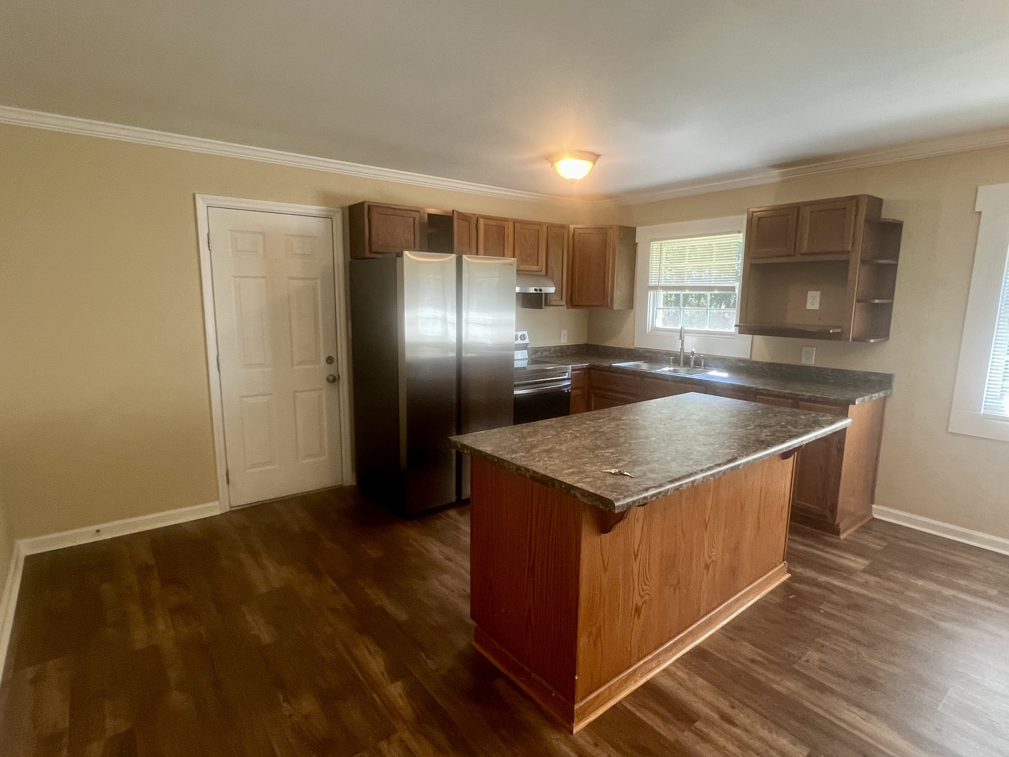 183 Rogers Drive Manchester, TN 37355 - Photo 3 of 9