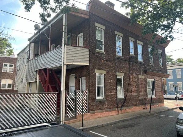 a view of a storage & utility room