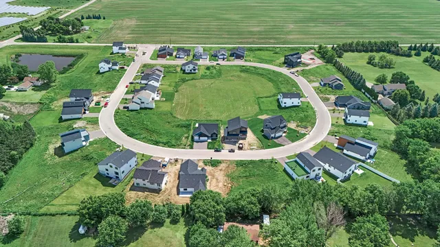 $149,900 | 9942 14th Circle Northeast, St. Michael, MN 55376