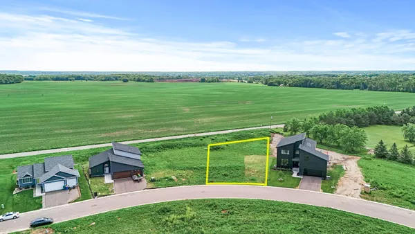 $139,900 | 9942 14th Circle Northeast, St. Michael, MN 55376