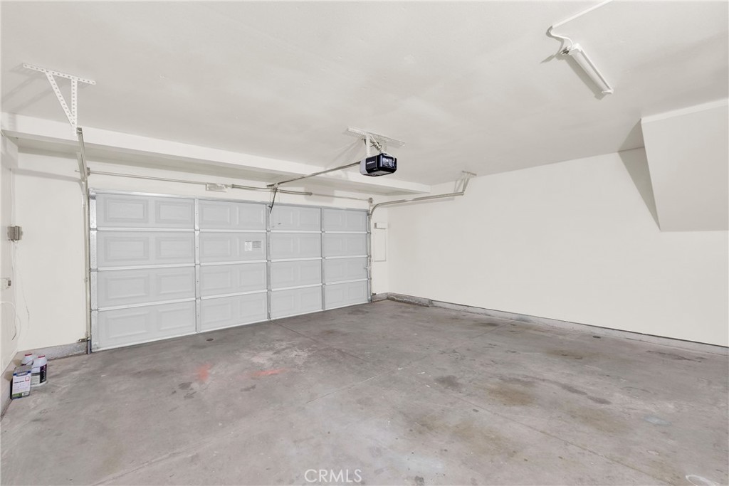 5895 Applecross Drive Riverside, CA 92507 - Photo 29 of 35 a view of an empty room