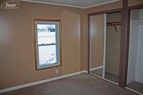 8482 Sharp Road Swartz Creek, MI 48473 - Photo 11 of 20 20391428-10.JPG