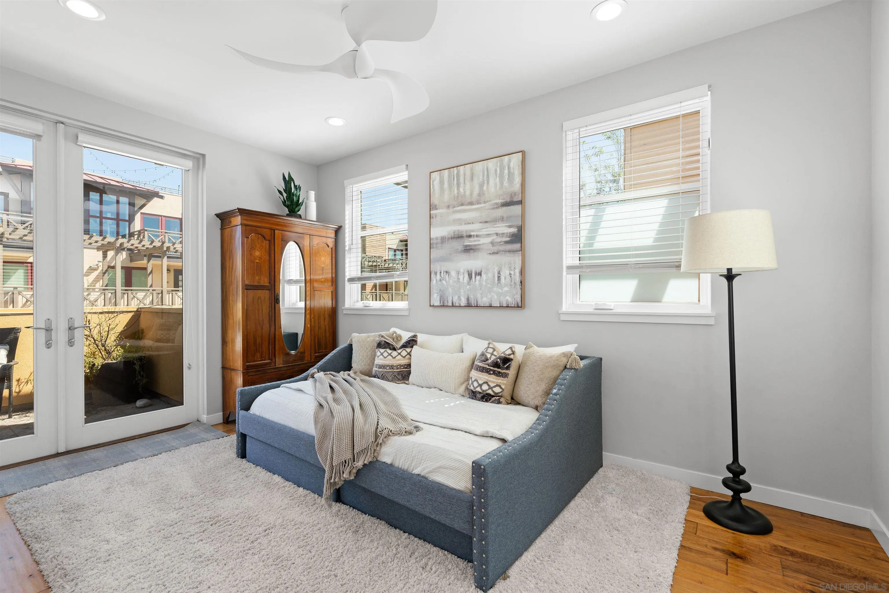 215 2nd Street, Unit 101 Encinitas, CA 92024 - Photo 30 of 47