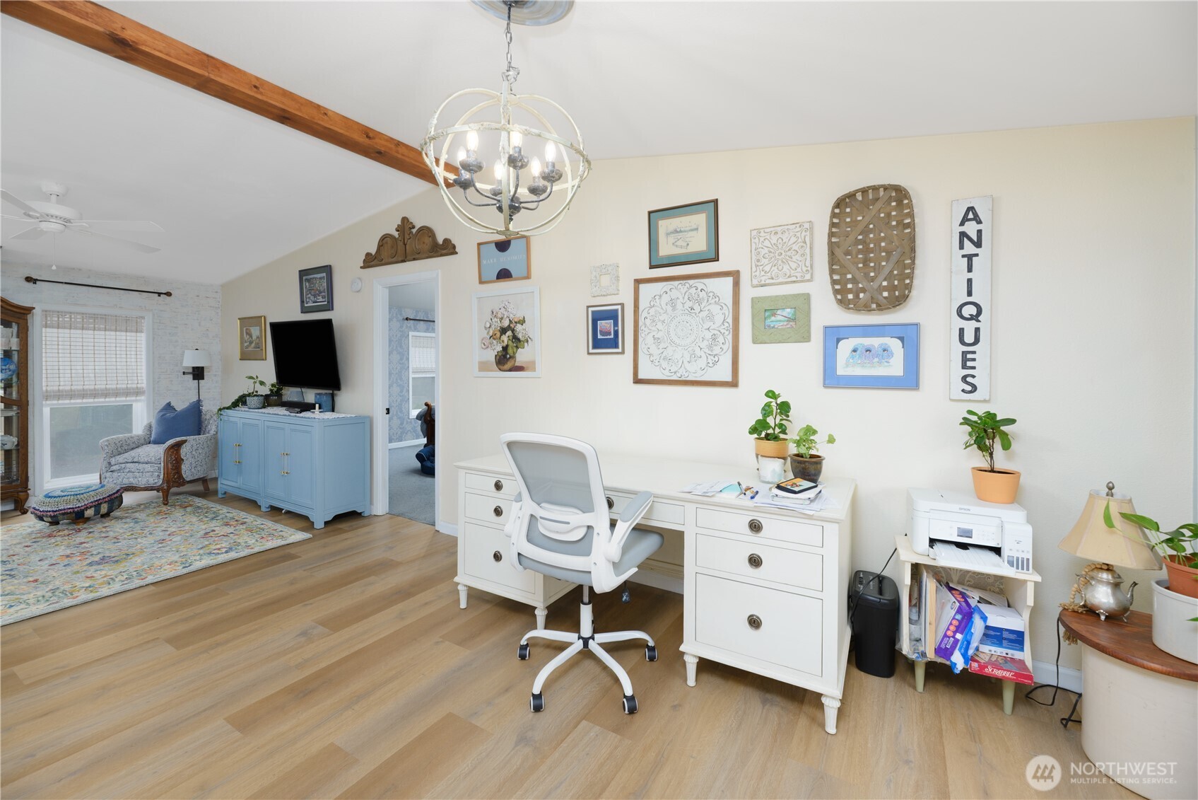 1238 West 11th Street Port Angeles, WA 98363 - Photo 7 of 26 a workspace with furniture and wooden floor