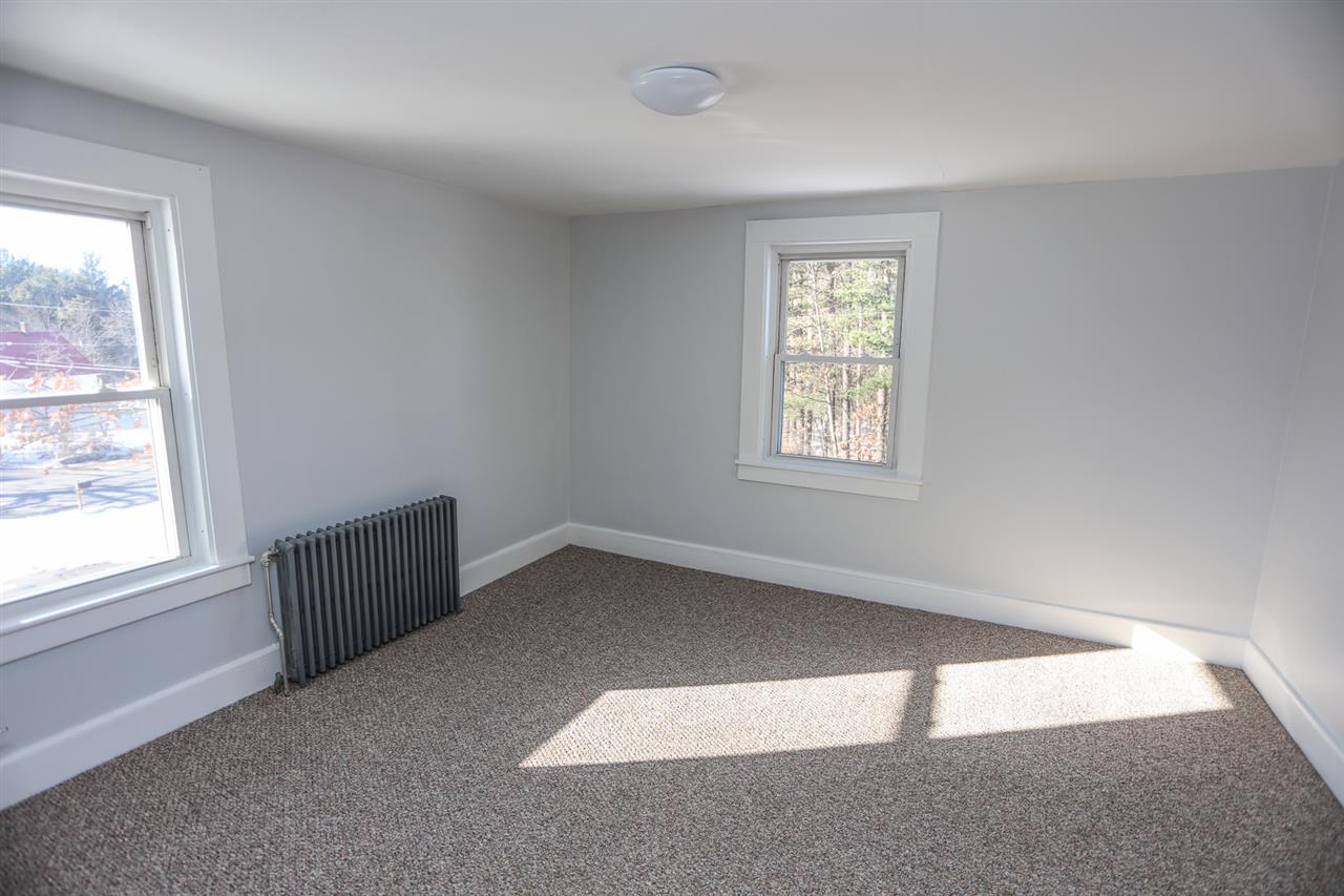28 Benton Road Hooksett, NH 03106 - Photo 23 of 36