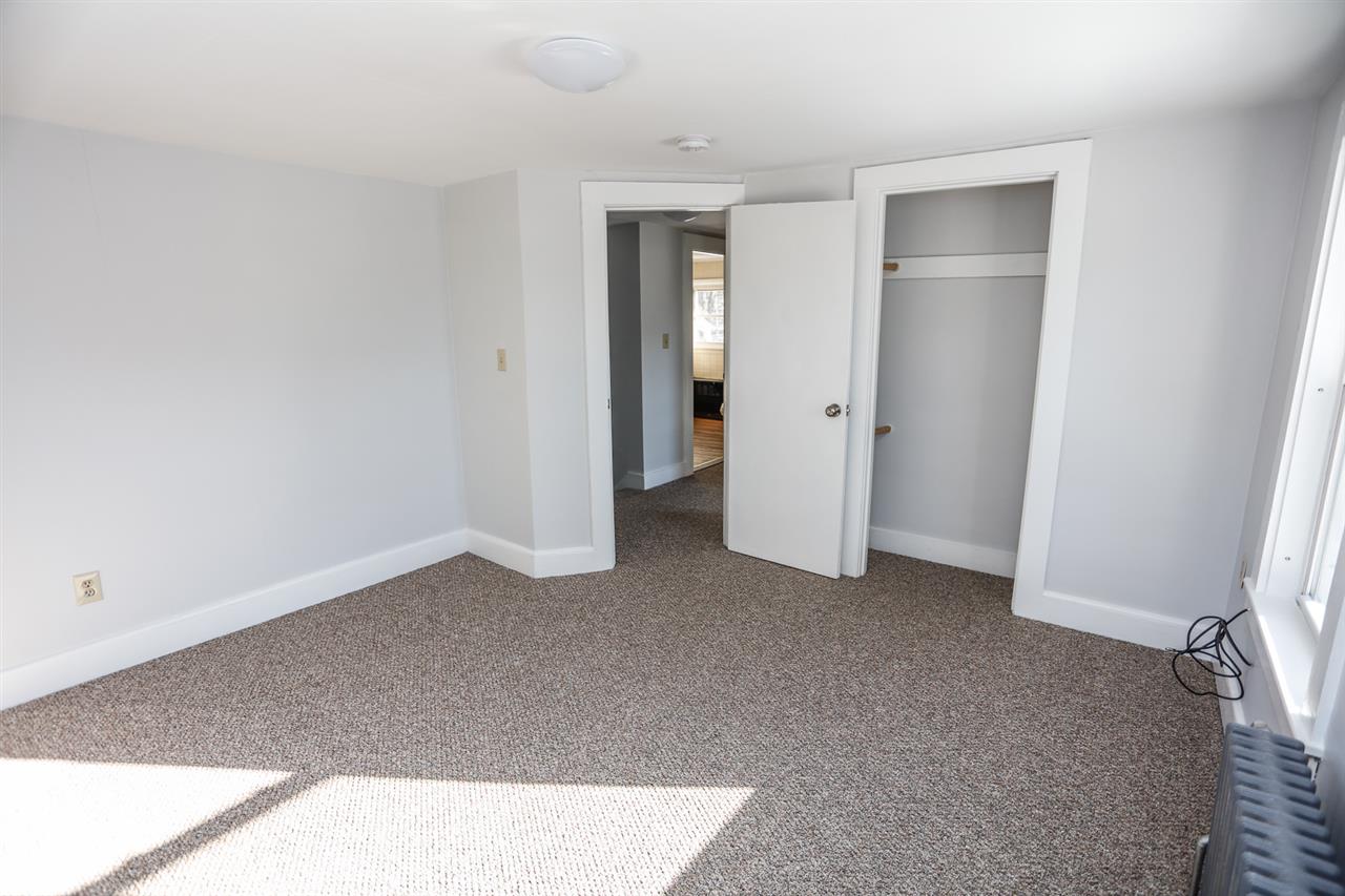 28 Benton Road Hooksett, NH 03106 - Photo 24 of 36