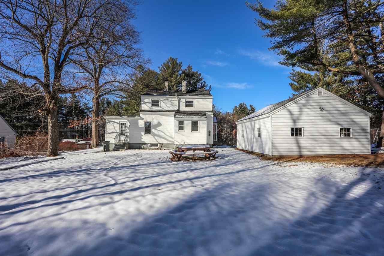 28 Benton Road Hooksett, NH 03106 - Photo 4 of 36