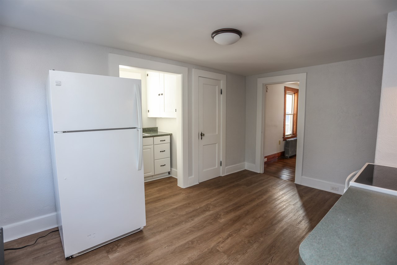 28 Benton Road Hooksett, NH 03106 - Photo 8 of 36