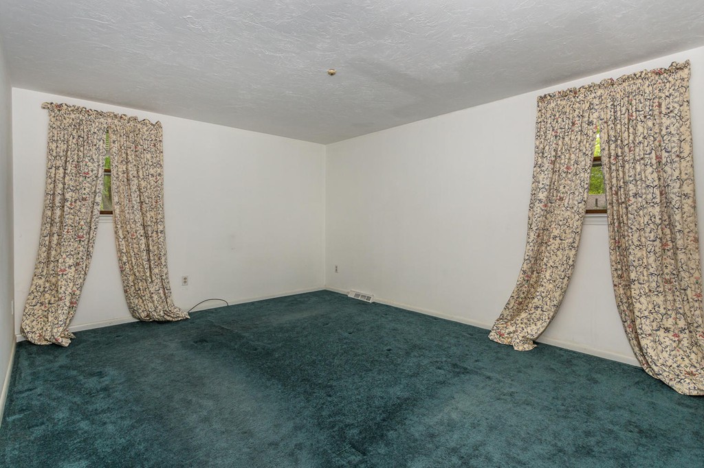 32 Rockefeller Street Randolph, MA 02368 - Photo 8 of 13 Gallery Image 8