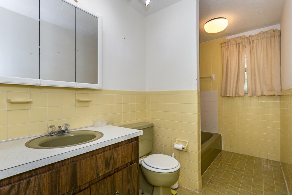 32 Rockefeller Street Randolph, MA 02368 - Photo 9 of 13 Gallery Image 9