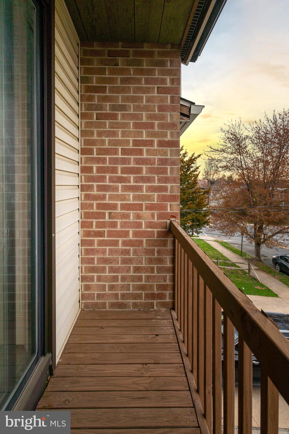 813 Fremont Street Lancaster, PA 17603 - Photo 23 of 33 a view of a balcony
