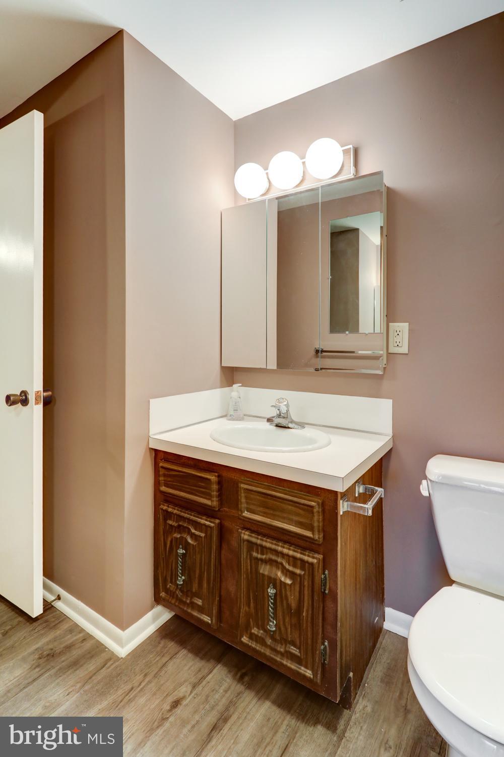 813 Fremont Street Lancaster, PA 17603 - Photo 26 of 33 a bathroom with a sink and a mirror