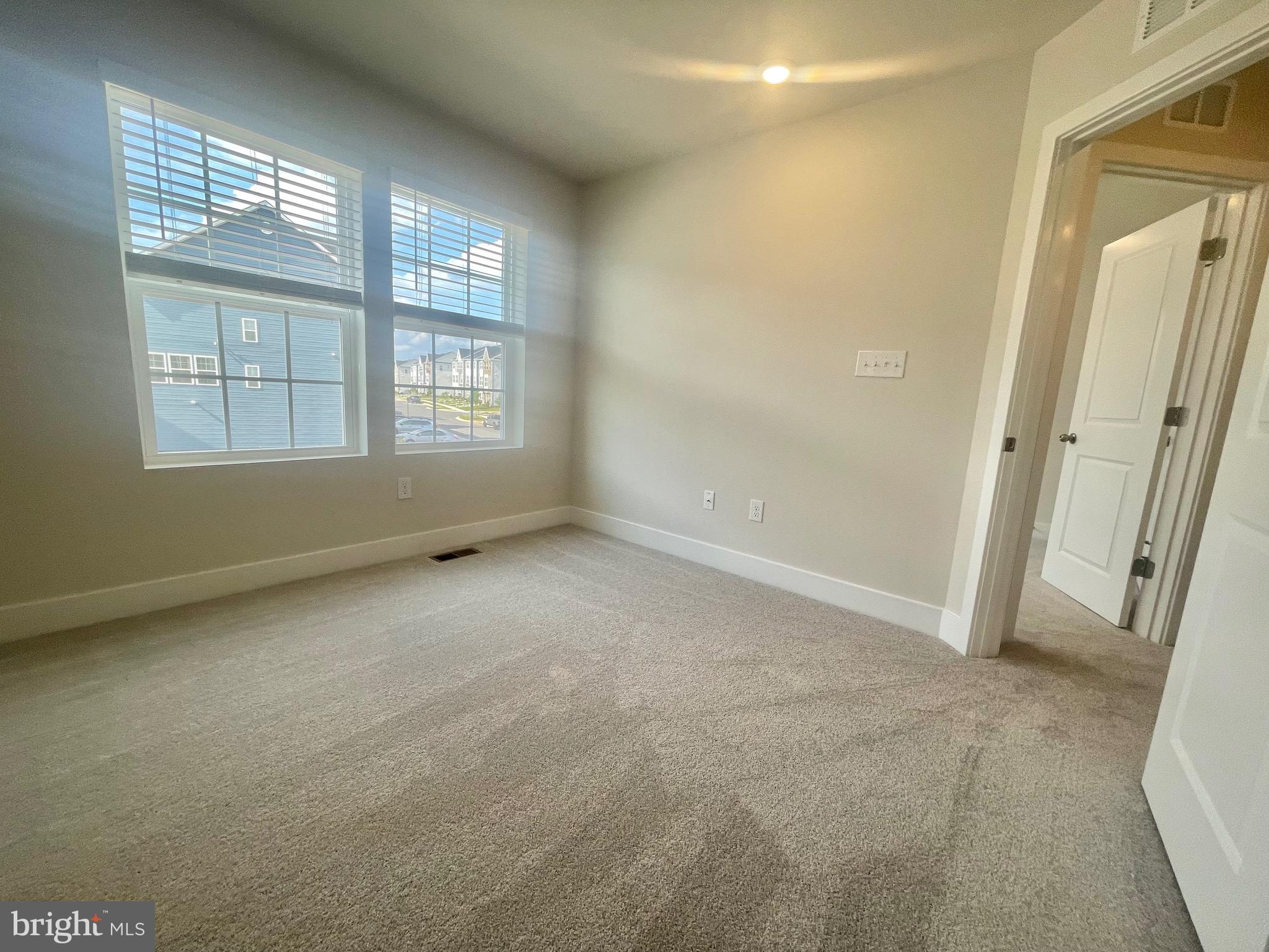 2264 Marcy Drive Frederick, MD 21702 - Photo 21 of 39 an empty room with windows