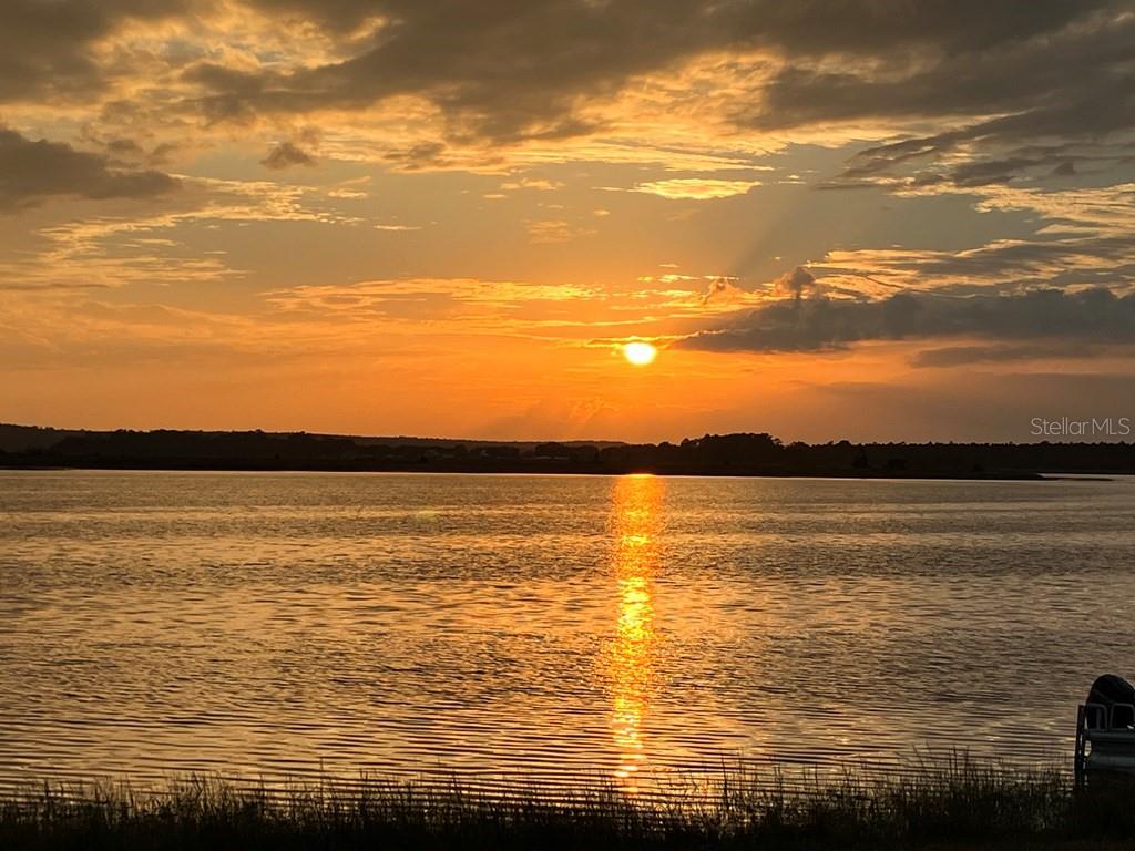 25079 Northeast 140th Loop Salt Springs, FL 32134 - Photo 22 of 23 a view of an ocean