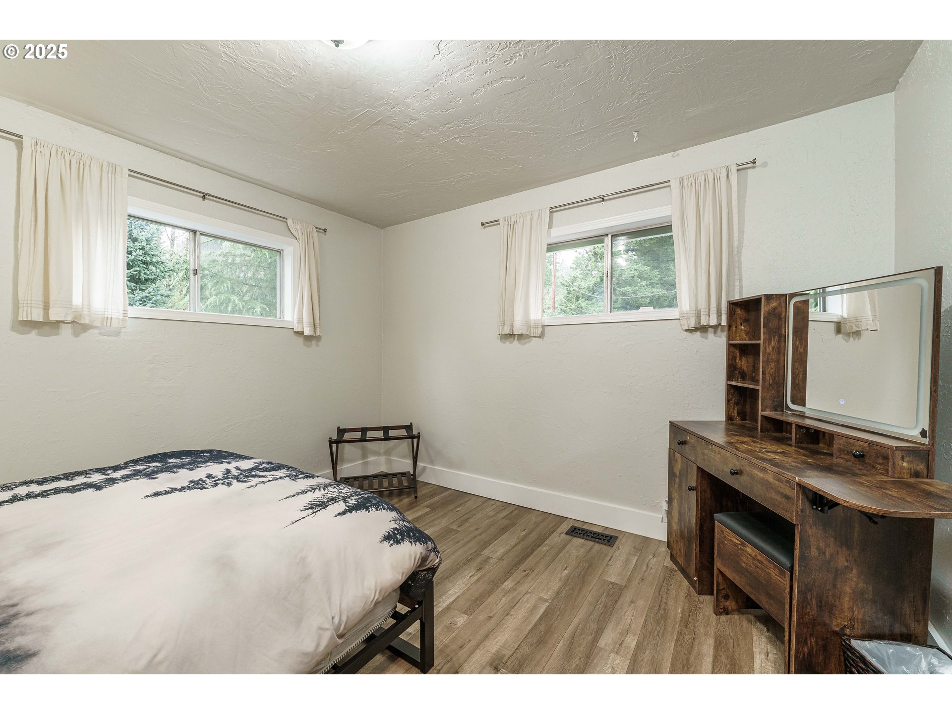 24671 South Larkin Road Beavercreek, OR 97004 - Photo 13 of 47
