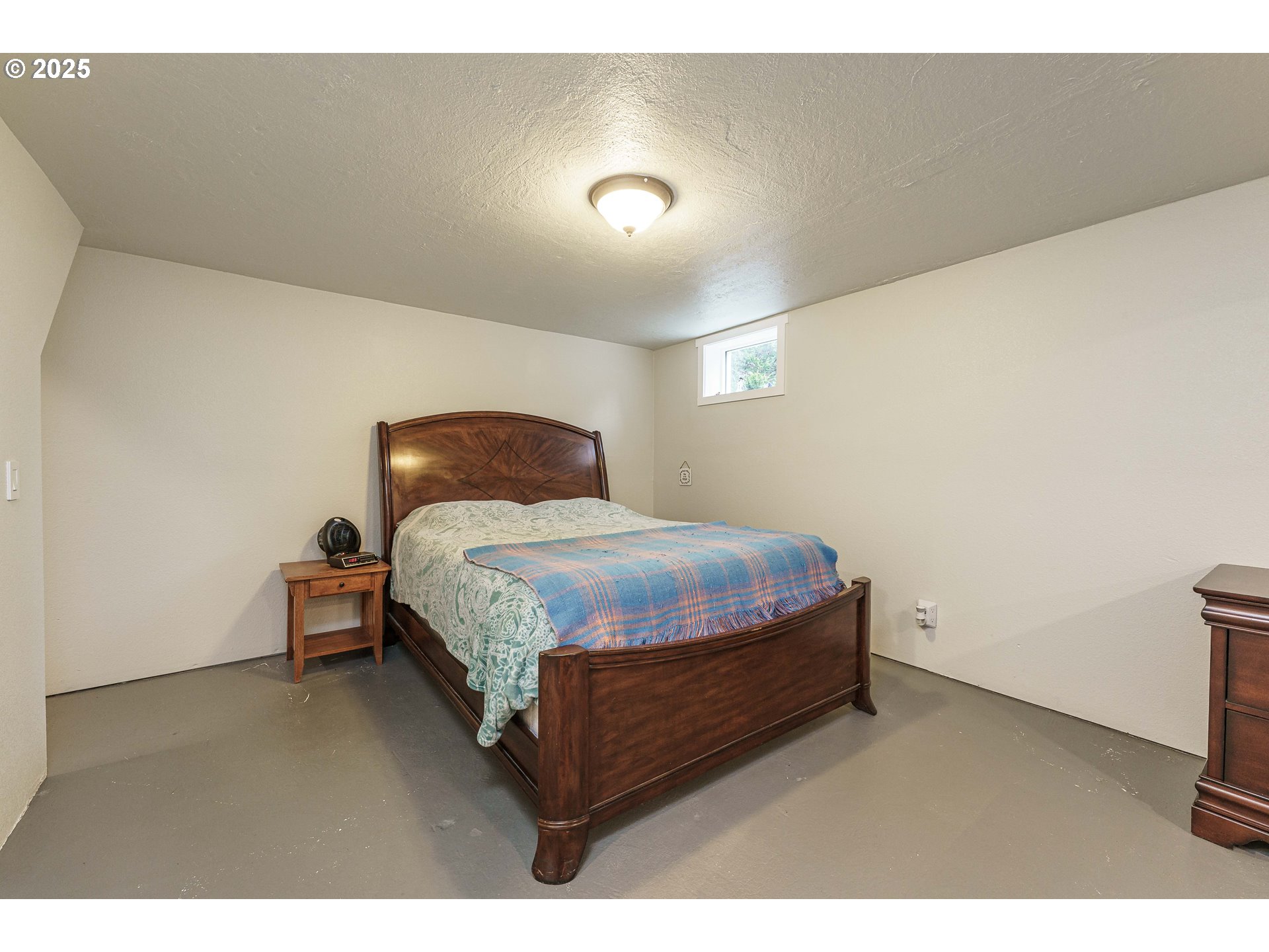 24671 South Larkin Road Beavercreek, OR 97004 - Photo 17 of 47