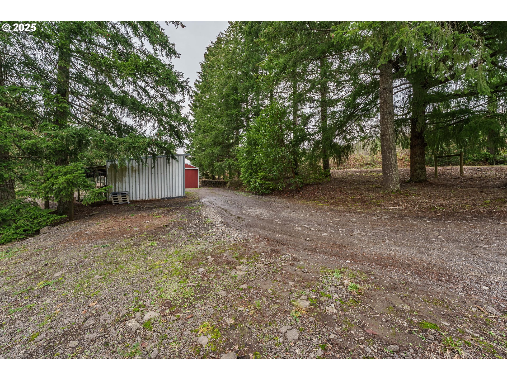 24671 South Larkin Road Beavercreek, OR 97004 - Photo 27 of 47
