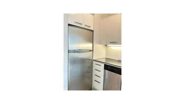 $3,600 | 300 East 93rd Street, Unit 23C | Upper East Side