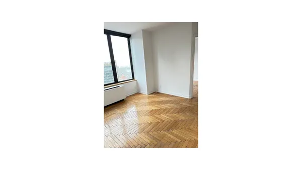 $3,600 | 300 East 93rd Street, Unit 23C | Upper East Side