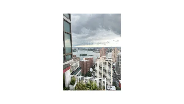 $3,600 | 300 East 93rd Street, Unit 23C | Upper East Side