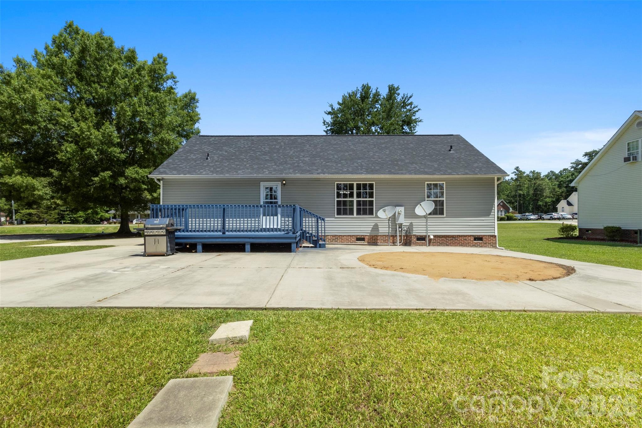 2004 Hunters Ridge Road Lancaster, SC 29720 - Photo 4 of 40 Gallery Image 4
