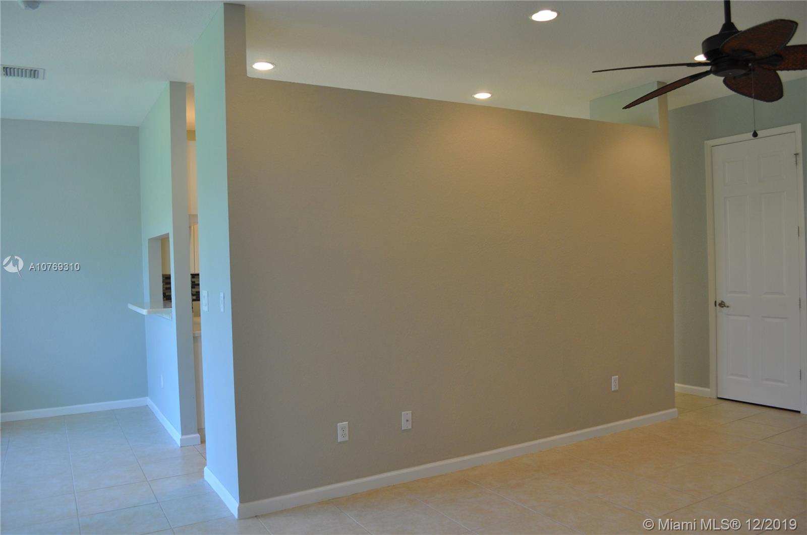 332 Southwest Otter Run Place, Unit 332 Stuart, FL 34997 - Photo 3 of 24