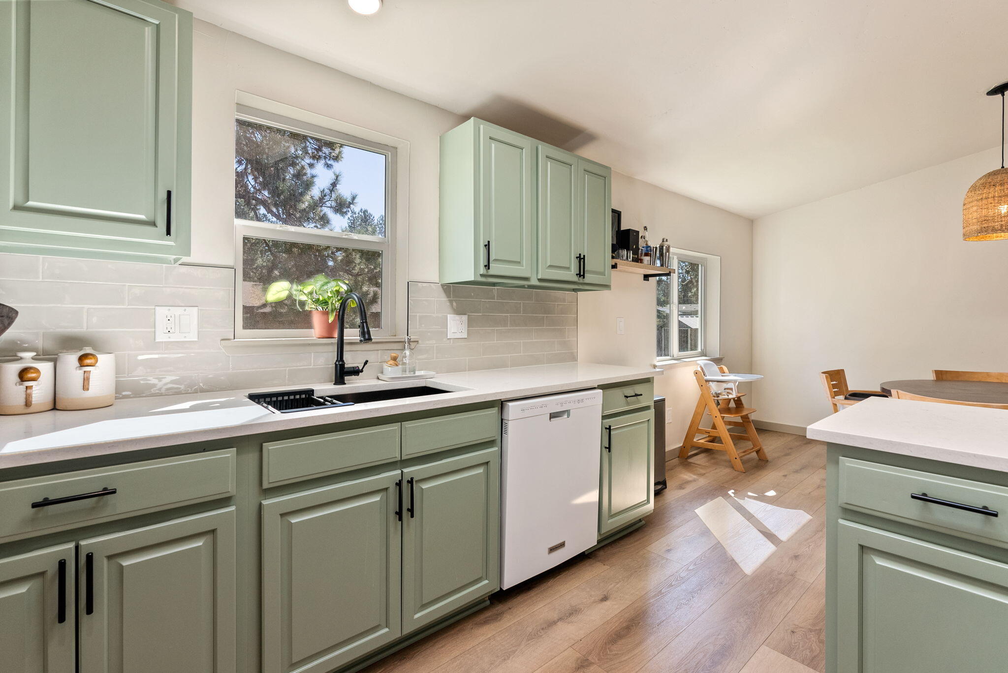 19700 Baker Road Bend, OR 97702 - Photo 11 of 41 Gallery Image 11