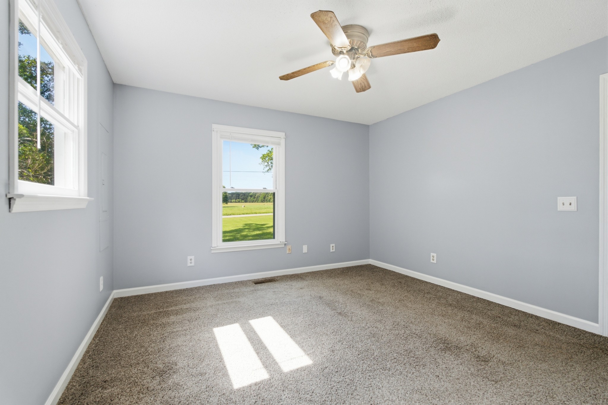 609 Hawkersmith Road Tullahoma, TN 37388 - Photo 18 of 32