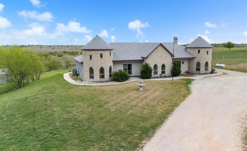 1395 Private Road 4011 Decatur, TX 76234 - Photo 1 of 35