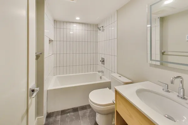 $1,049,000 | 14 North Bennet Street, Unit 2, Boston, MA 02113