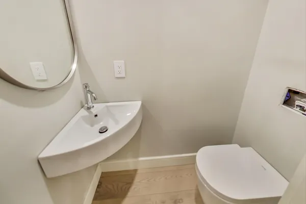$1,049,000 | 14 North Bennet Street, Unit 2, Boston, MA 02113