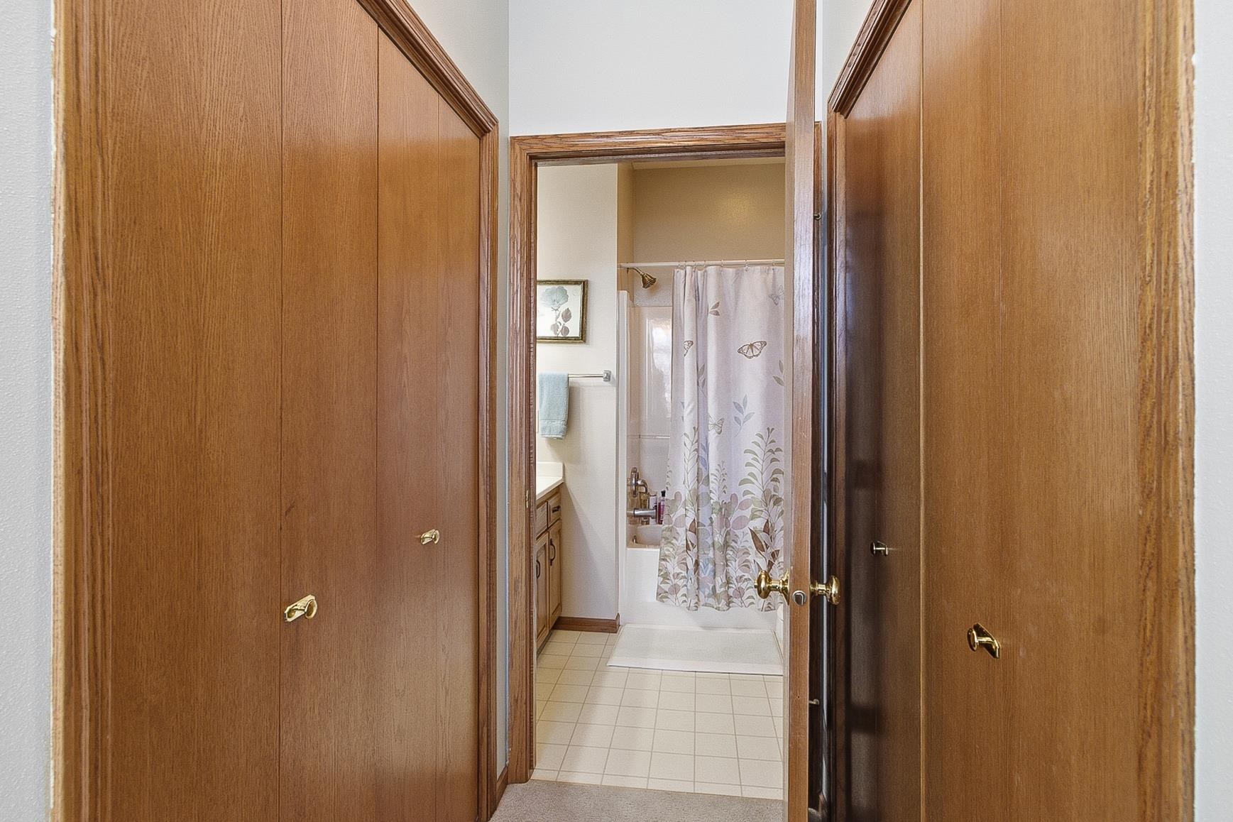 761 Cherokee Path Lake Mills, WI 53551 - Photo 19 of 33