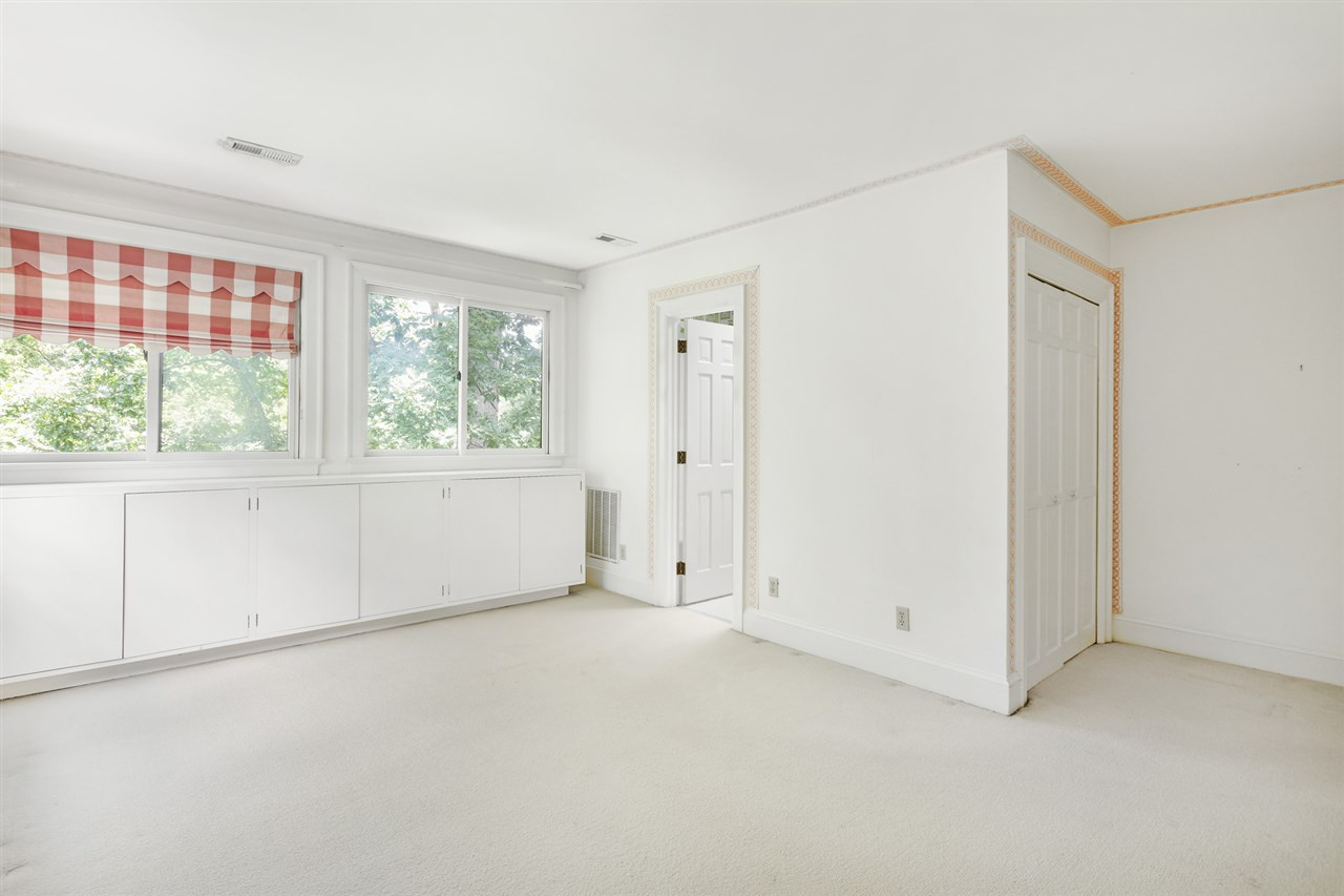 2331 Byrd Street Raleigh, NC 27608 - Photo 17 of 30 Photo 17