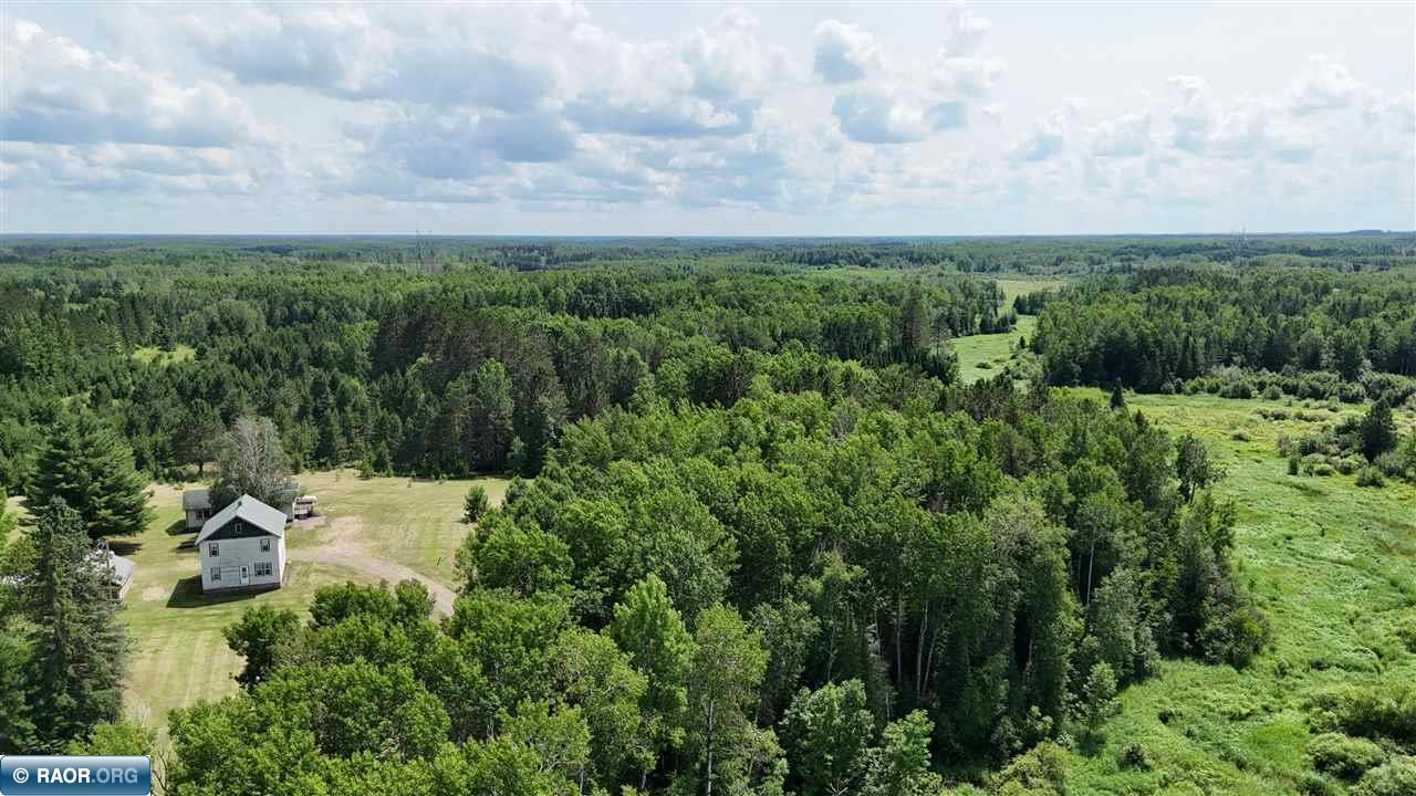 11084 Hayes Road Hibbing, MN 55746 - Photo 15 of 48