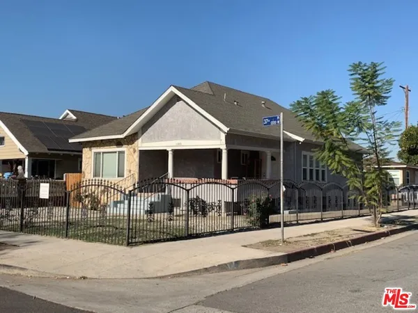 $4,500 | 1305 West 37th Place, Los Angeles, CA 90007