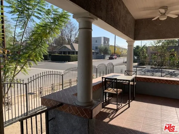 $4,500 | 1305 West 37th Place, Los Angeles, CA 90007