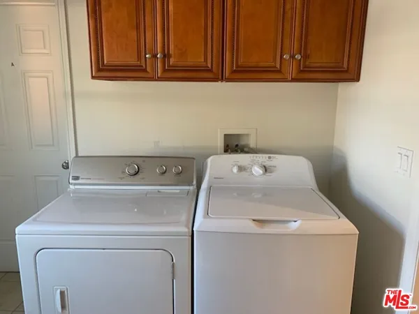 $4,500 | 1305 West 37th Place, Los Angeles, CA 90007