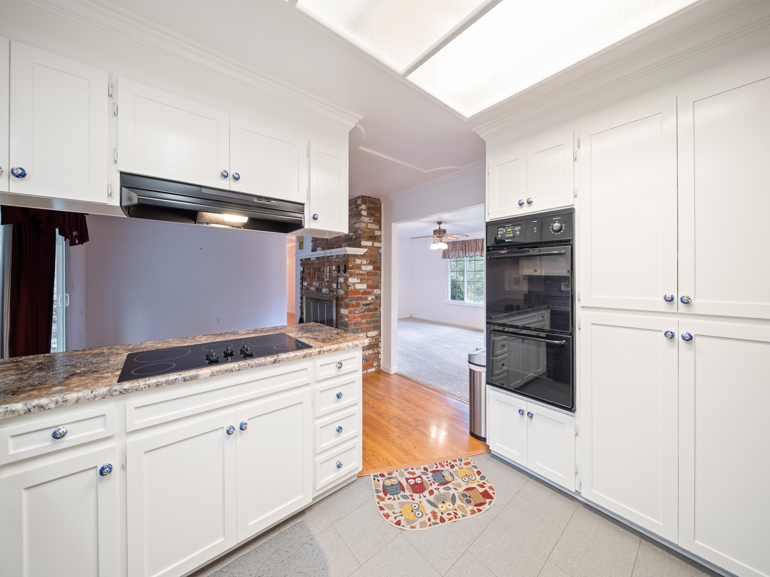8148 Maynard Road Palo Cedro, CA 96073 - Photo 16 of 48 Kitchen