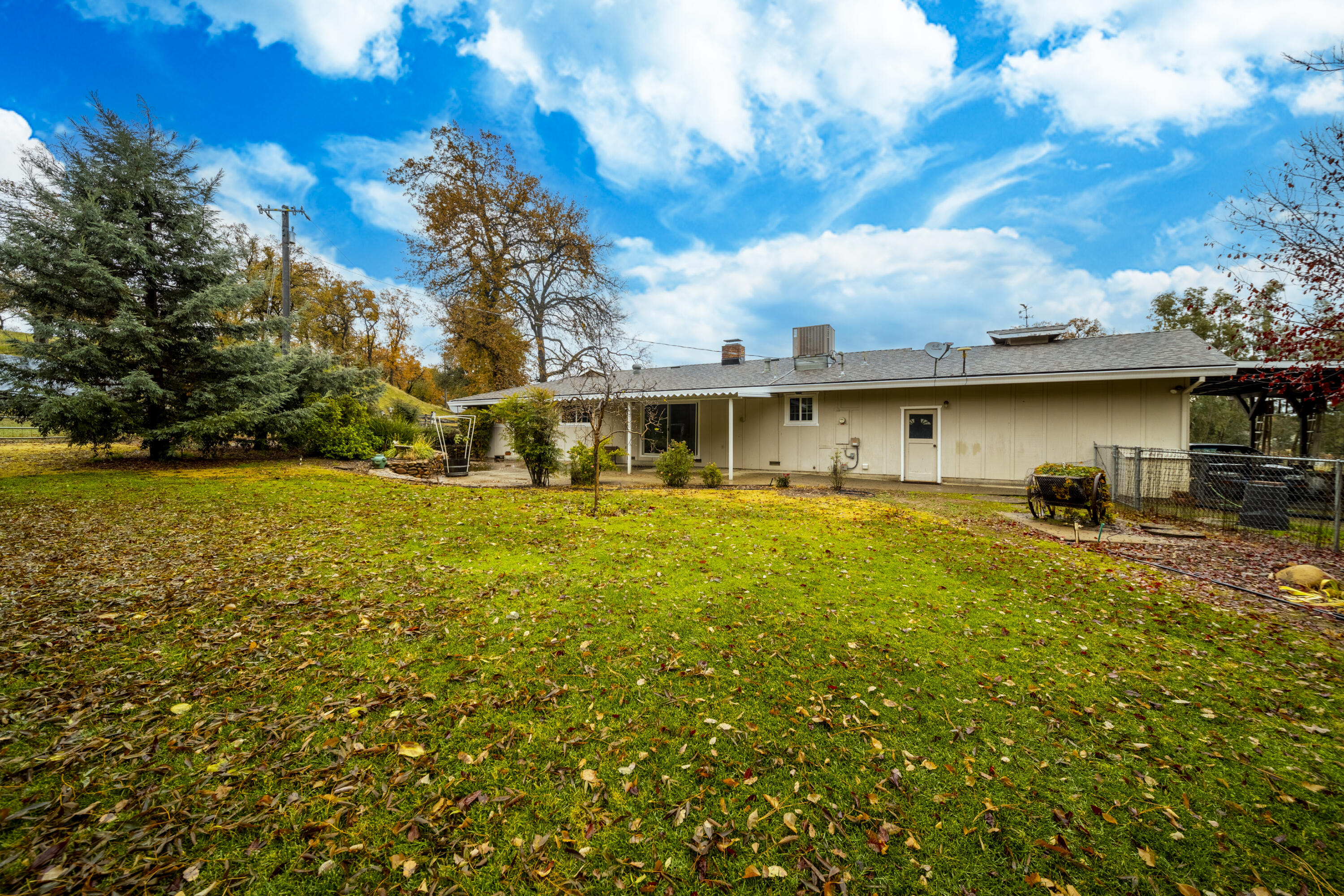 8148 Maynard Road Palo Cedro, CA 96073 - Photo 32 of 48 712A1045-HDR-Edit
