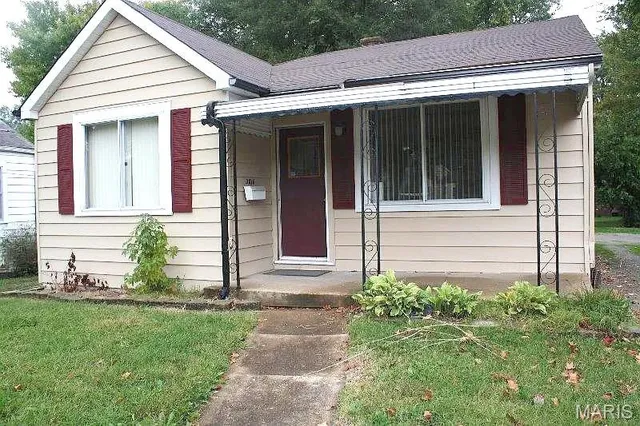 $1,100 | 3816 West Main Street, Belleville, IL 62226