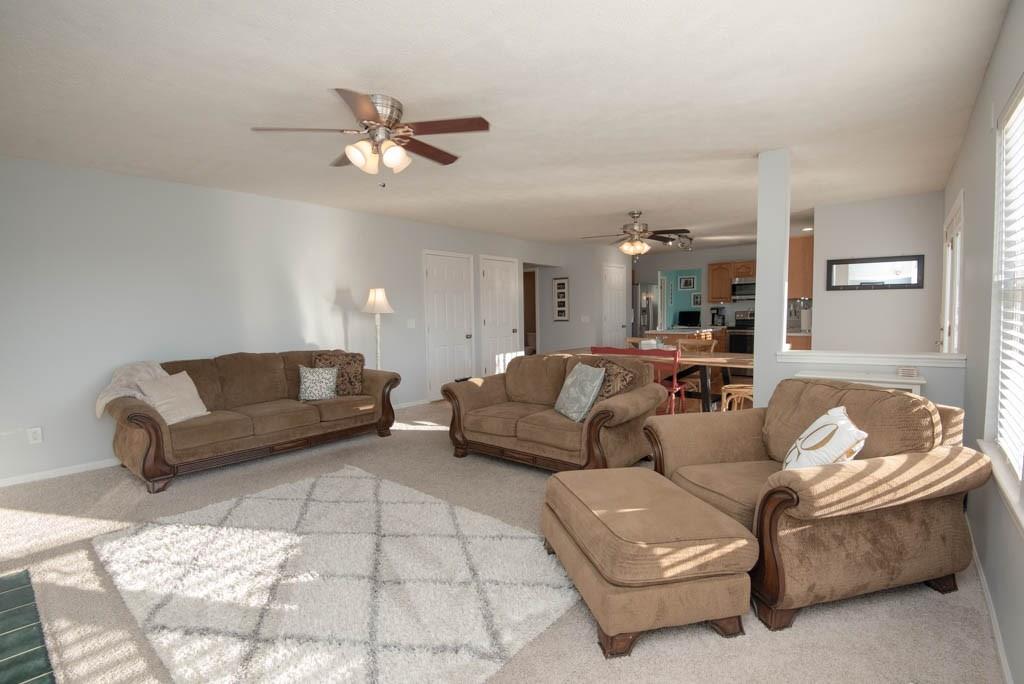 348 Paddock Road Greenwood, IN 46142 - Photo 6 of 27 Gallery Image 6