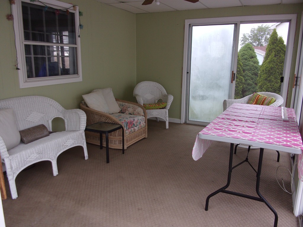 924 Granby Road Chicopee, MA 01020 - Photo 6 of 30 Gallery Image 6