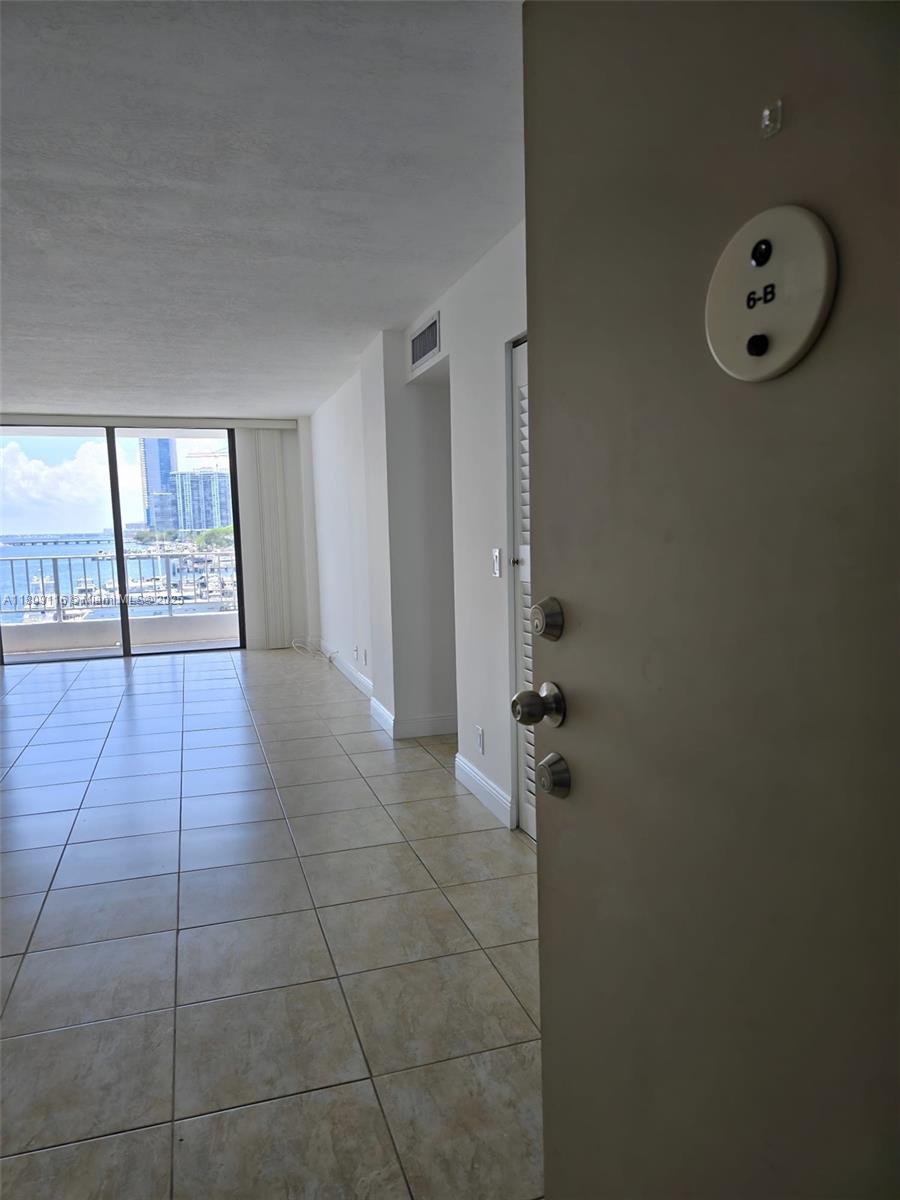200 Southeast 15th Road, Unit 6B Miami, FL 33129 - Photo 8 of 33