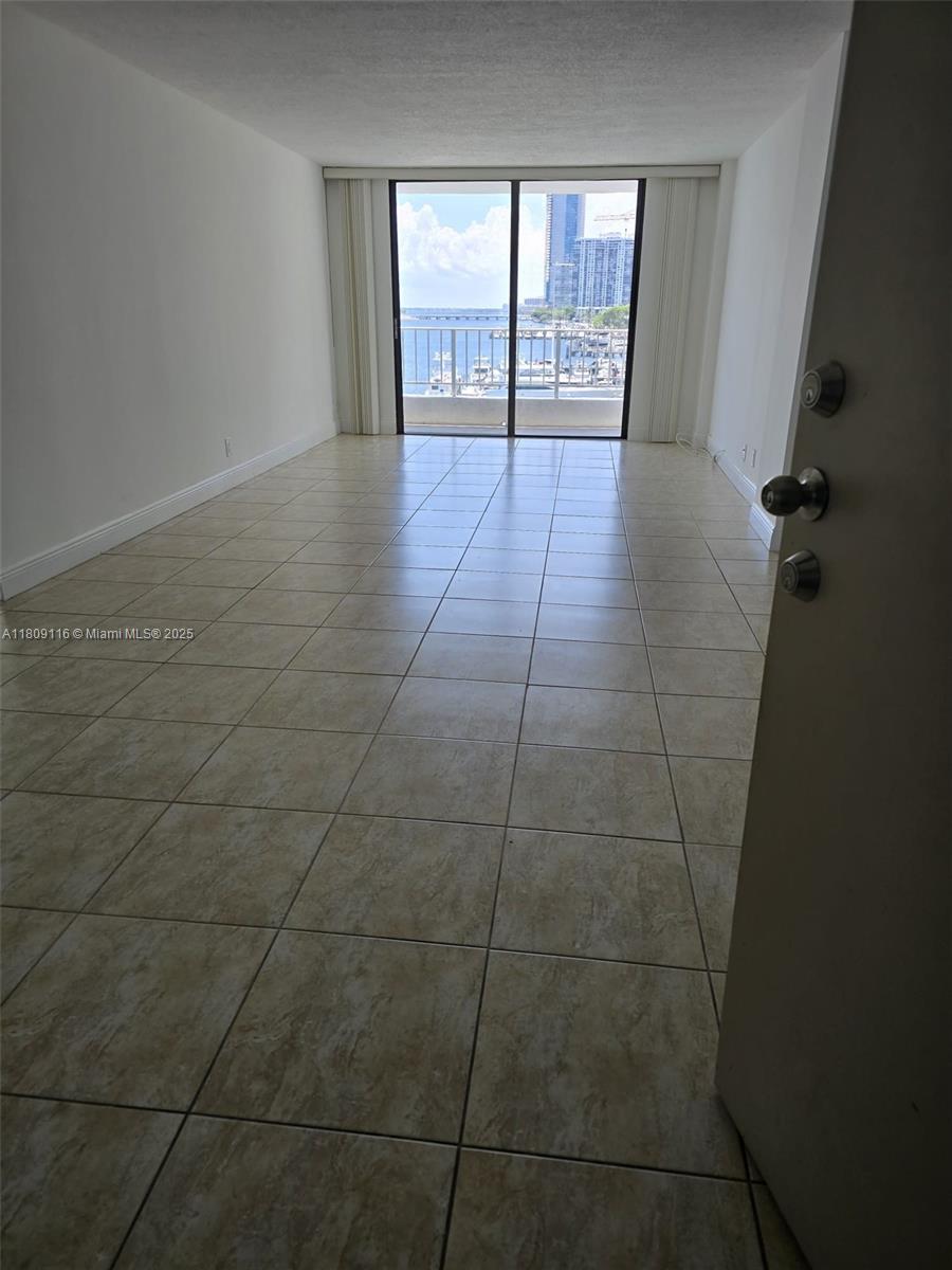 200 Southeast 15th Road, Unit 6B Miami, FL 33129 - Photo 10 of 33