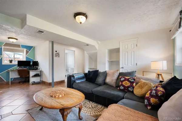 $399,000 | 1052 Lewiston Street, Aurora, CO 80011