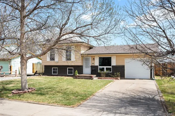 $399,000 | 1052 Lewiston Street, Aurora, CO 80011