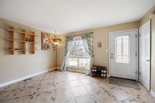 $399,000 | 1052 Lewiston Street, Aurora, CO 80011