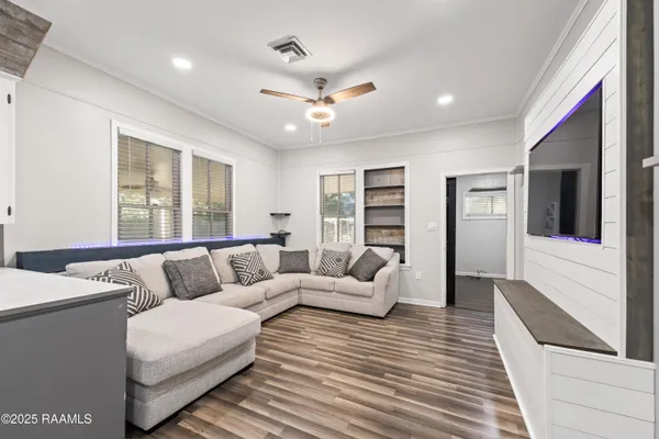 $174,500 | 1404 South Marie Street, Rayne, LA 70578